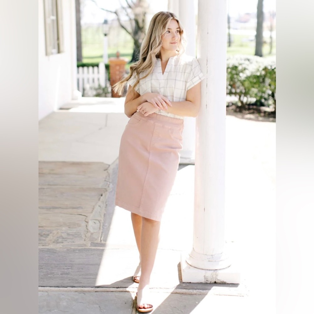 The Main Street Exchange 'Sara' Midi Stretch Denim Skirt in Dusty Rose